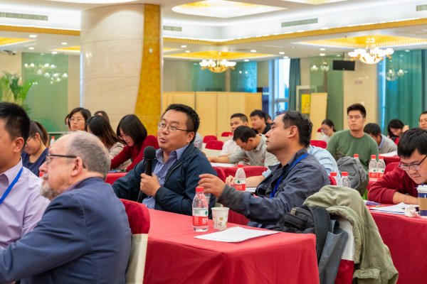 第一场报告是由英国伦敦大学滚球买球的
